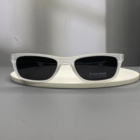 عینک آفتابی لاگوست با فریم کائوچو سبک و لنز پلی‌کربنات پلاریزه UV400 Lacoste Polarized