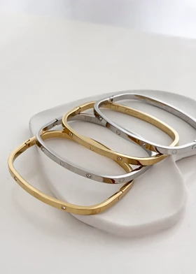 دستبند کارتیه لاو چهارگوشه زنانه 828