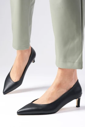 کفش پاشنه‌بلند کلاسیک زنانه میوگوستو mio-gusto