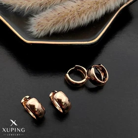 گوشواره حلقه‌ای ژوپینگ سایز متوسط طلایی براق