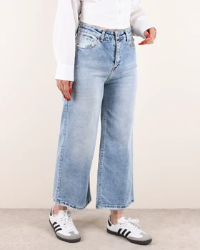 شلوار جین واید لگ