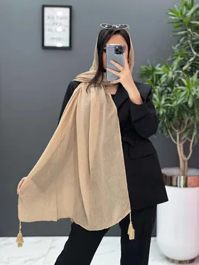 شال پلیسه منگول دار