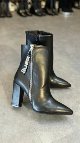 574_بوت ونگ‌پاشنه کد 574