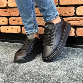 کفش مردانه مدل پلاس pull&bear رنگ تمام مشکی
