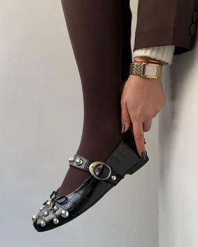 کفش تک بند