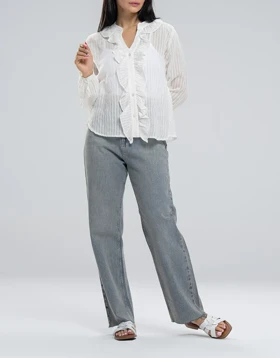 یقه گرد جلو پلیسه