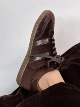 ونس اسپزی شیکو 2294 (قهوه ای مخمل)