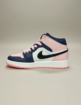 کفش روزانه زنانه نایکی Air Jordan 1 Mid Shadow W