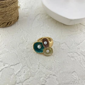 انگشتر زنانه طرح طلا با میناکاری و مروارید