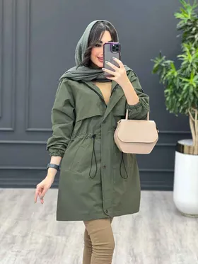 بارانی پشت ژیله چاک‌دار