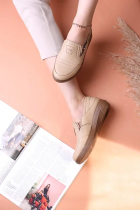 کفش پرسنلی زنانه مانیا