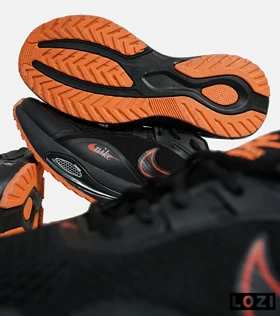 کفش کتانی مردانه و زنانه مشکی نارنجی Nike air zoom max