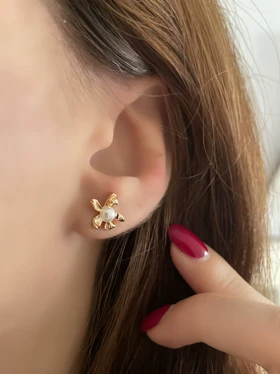 گوشواره های میخی مرواریدی ژوپینگ