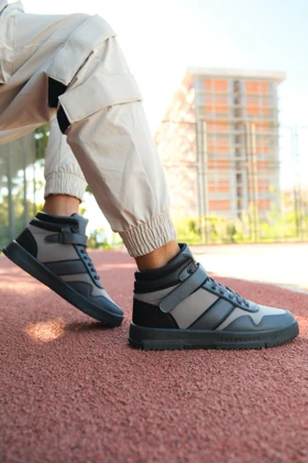 بوت و نیم بوت مردانه ریکن riccon