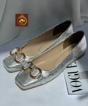 کالج زنانه پوست ماری جلو مربعی
