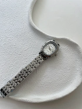 ساعت نایدو بیضی