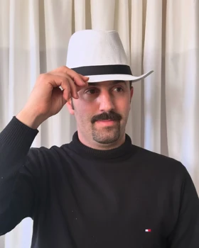کلاه پارچه‌ای
