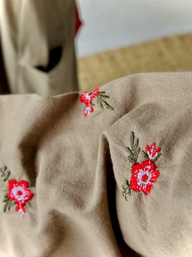 هیپی ساده گل‌دار