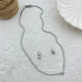 نیم ست زنانه طرح تنیسی ظریف و درخشان