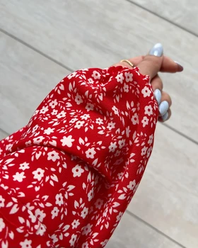 شومیز گل‌گلی