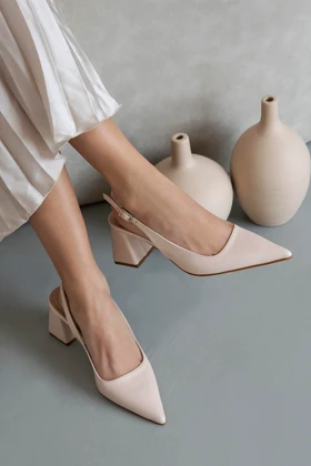 کفش پاشنه‌بلند کلاسیک زنانه straswans straswans