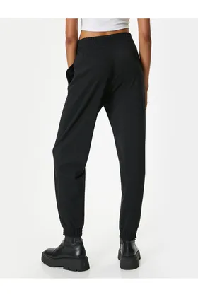 شلوار ورزشی Jogger با جیب کمر بلند و مناسب مناسب 5WAL40009IK