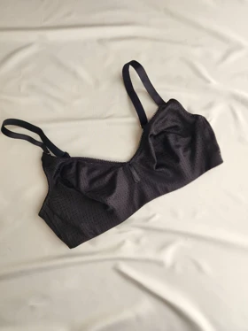 سوتین تک فنردار بدون ابر مینی مایزر کد: 1020