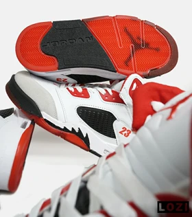 کتانی ساق‌دار زنانه و مردانه سفید مشکی قرمز Nike air jordan 5