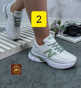 کتانی لژدار زنانه نیوبالانس