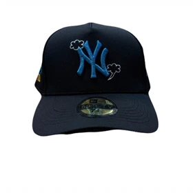 کلاه بک فیت بیسبالی مشکی طرح NY BLUE
