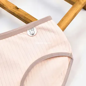شورت زنانه کبریتی ساده خرگوش