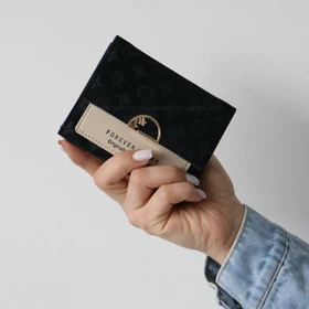 کیف پول و جاکارتی فوراور