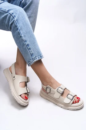 صندل زنانه riccon