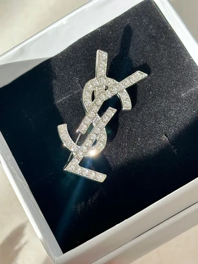 گل سینه YSL نگینی کد 50