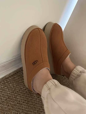 نیم بوت UGG ساده