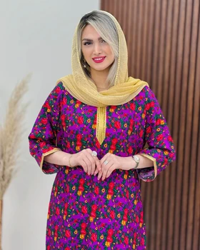 پیراهن گل‌گلی