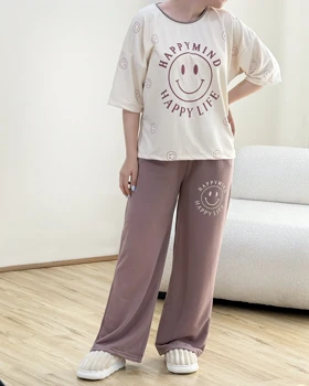 ست تیشرت و شلوار استیکر