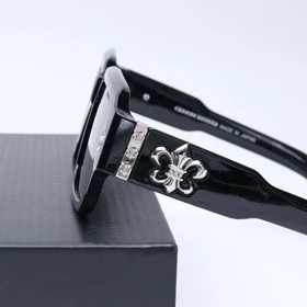 عینک برند CHROME HEARTS کد 181377