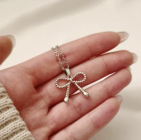گردنبند پاپیون پینترستی🎀