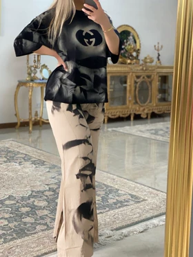 تی‌شرت و شلوار اسپرت