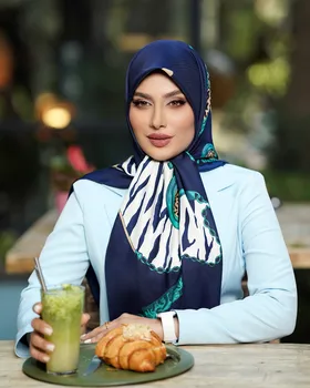 روسری ابریشم نوبل