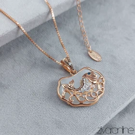 پلاک و زنجیر مدل ماهی رزگلد صدفی 50037