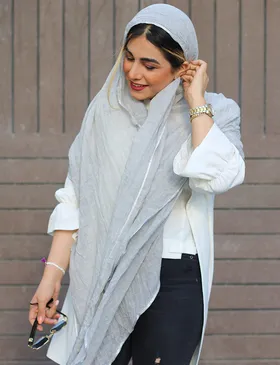 شال نخی لینن با حاشیه نوار دوزی شده دایانا