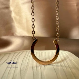 گردنبند نیم دایره رزگلد