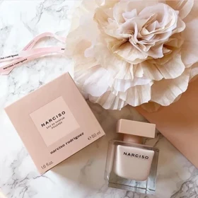 عطر نارسیس رودریگز نارسیس پودری Narciso Rodriguez Narciso Poudree