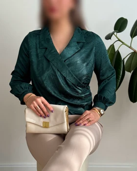 شومیز ساتن ژاکارد یقه چپ و راستی 1