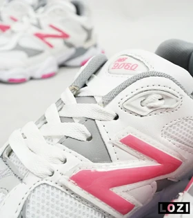 کفش کتانی زنانه طوسی سفید صورتی NEW BALANCE 9060