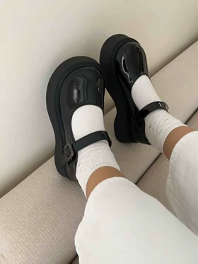 لوفر MIU MIU