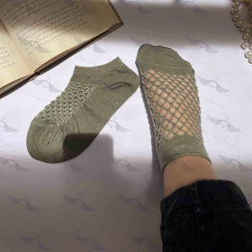 جوراب مدل زنبوری چند رنگ شایسته
