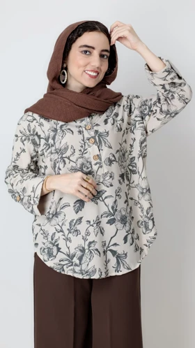 شومیز گل‌دار جلو بسته